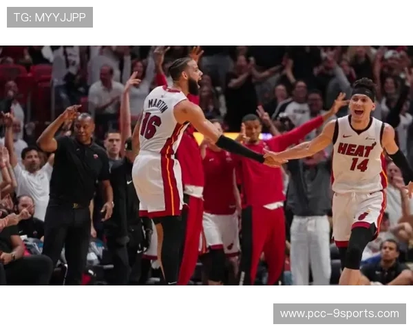 希罗三分再中，热火替补席欢声震天